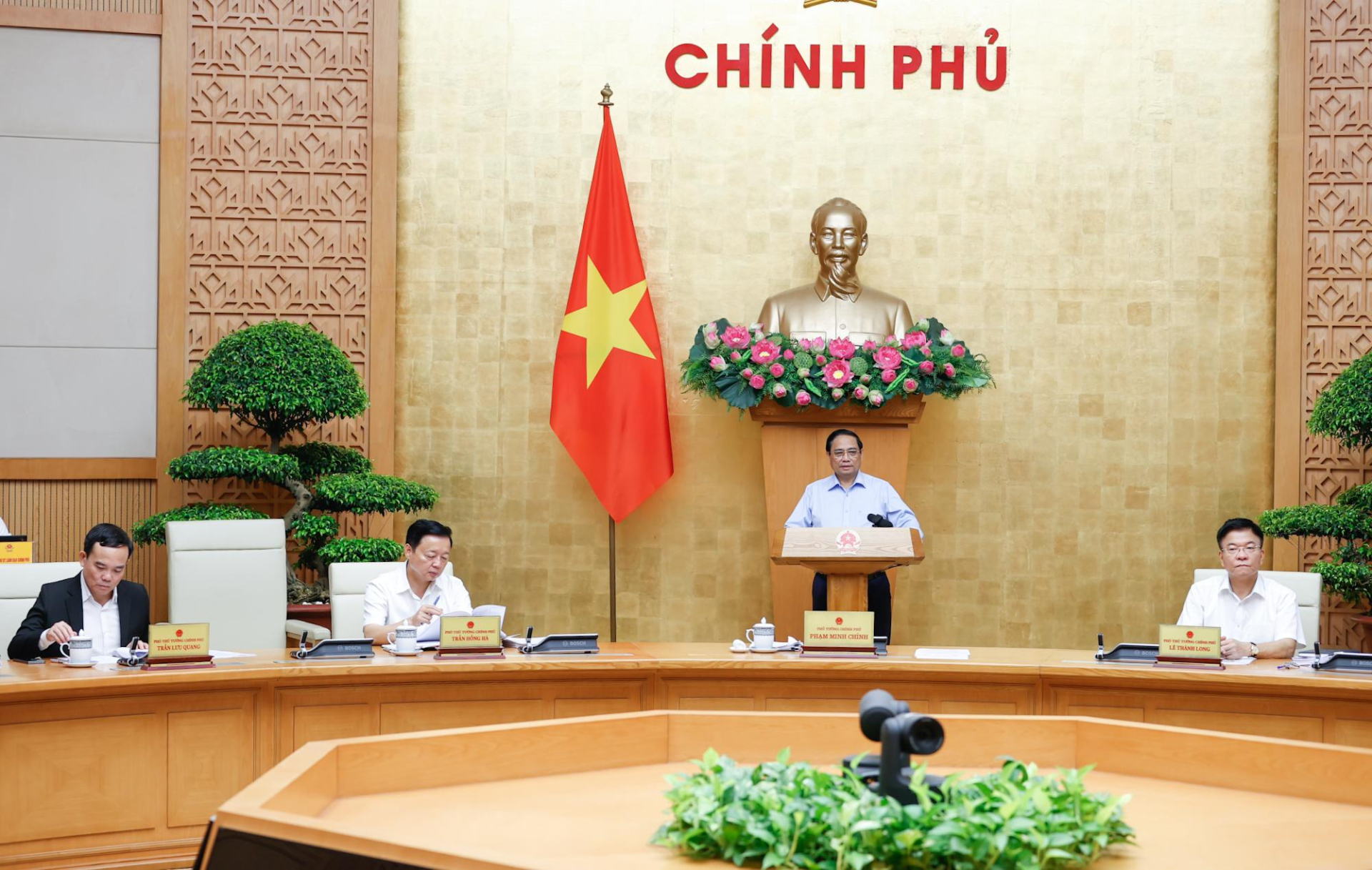 Thủ tướng Phạm Minh Chính chủ trì Phiên họp Chính phủ chuyên đề về xây dựng pháp luật tháng 8/2024 (Ảnh: VGP/Nhật Bắc)