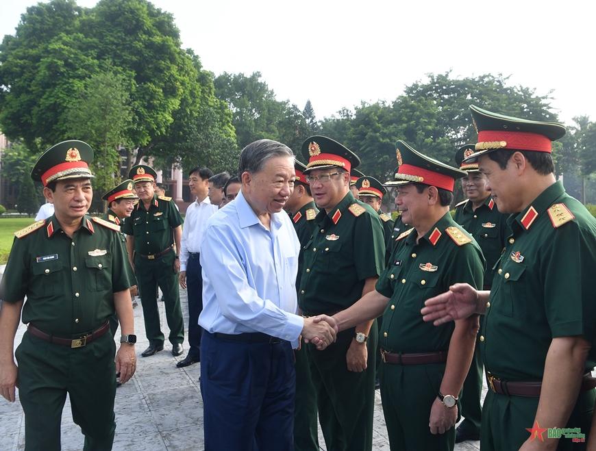 Tổng Bí thư, Chủ tịch nước Tô Lâm, Bí thư Quân ủy Trung ương thăm, làm việc với Ban Thường vụ Quân ủy Trung ương (Ảnh: QĐND)