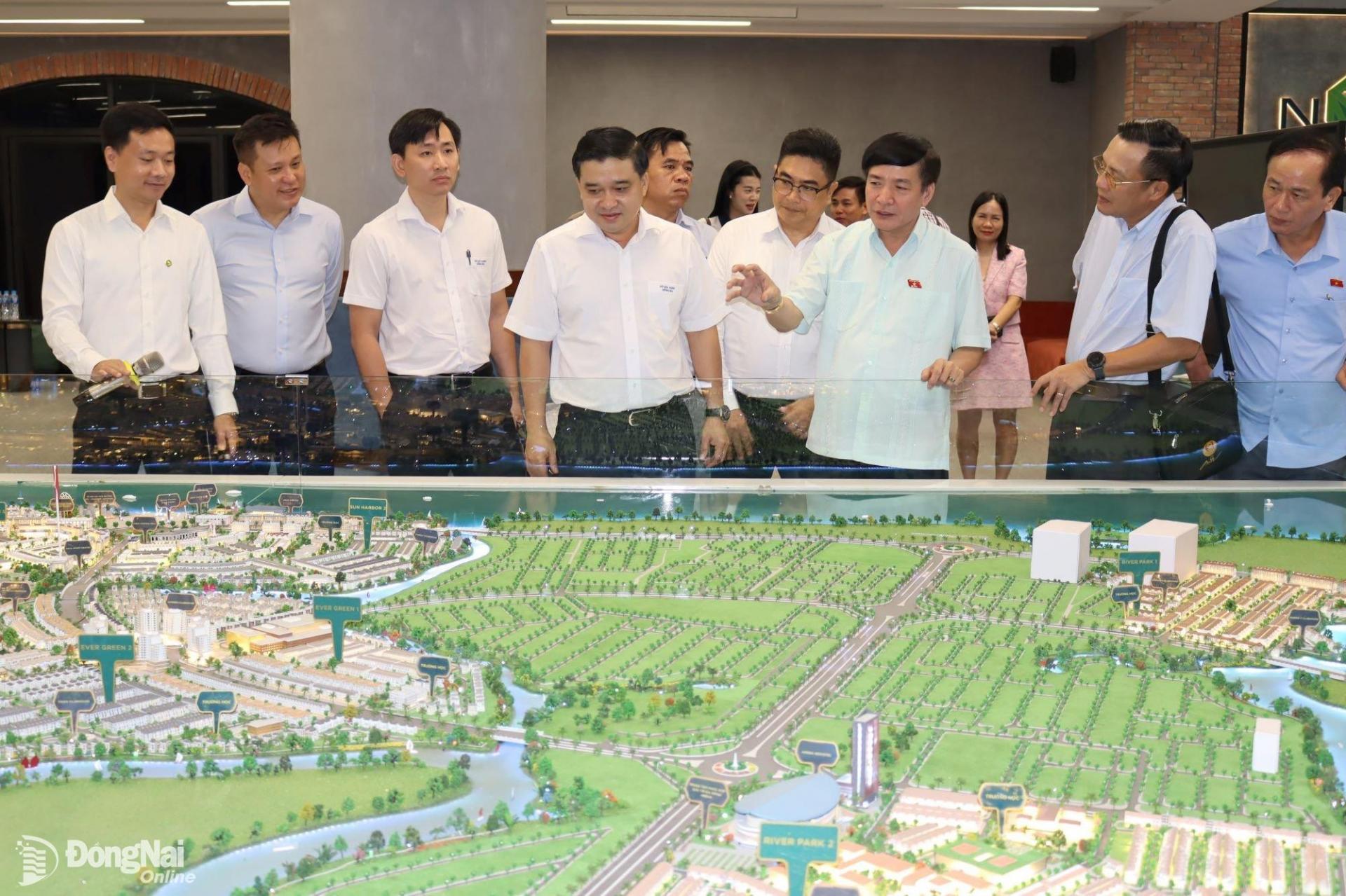 Đoàn giám sát của Quốc hội đến dự án Aqua City của Novaland