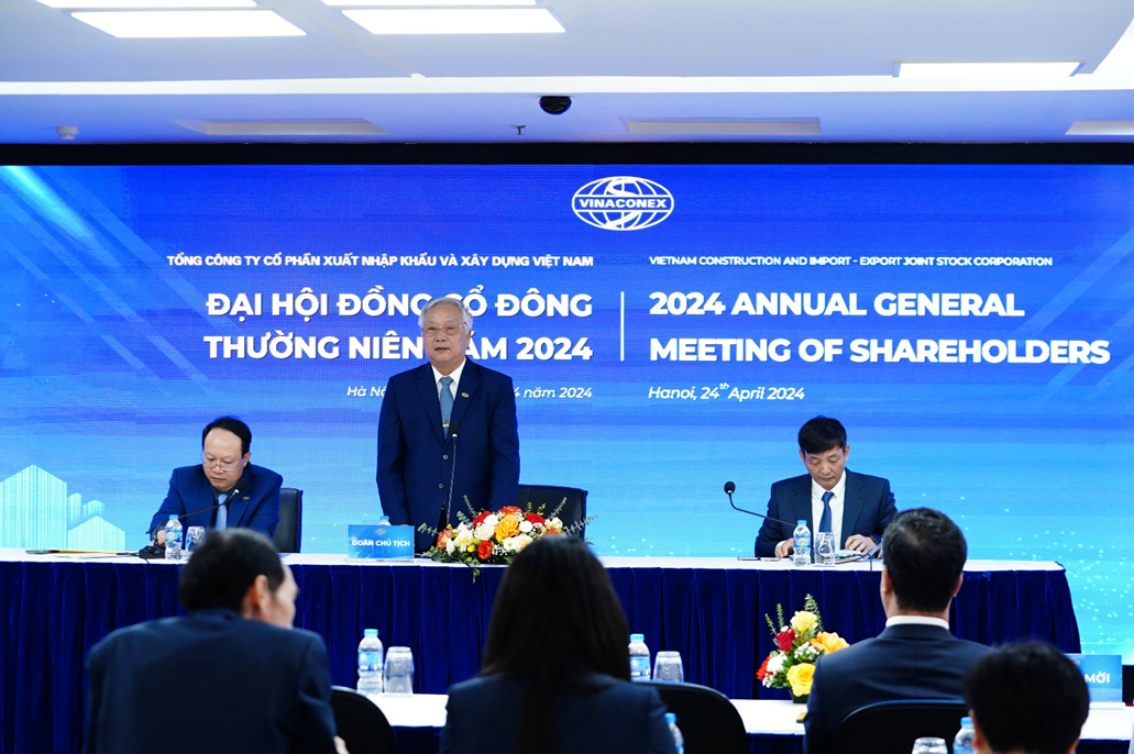 Ông Đào Ngọc Thanh tại Đại hội đồng cổ đông thường niên 2024 của Vinaconex. (Ảnh: Vinaconex)