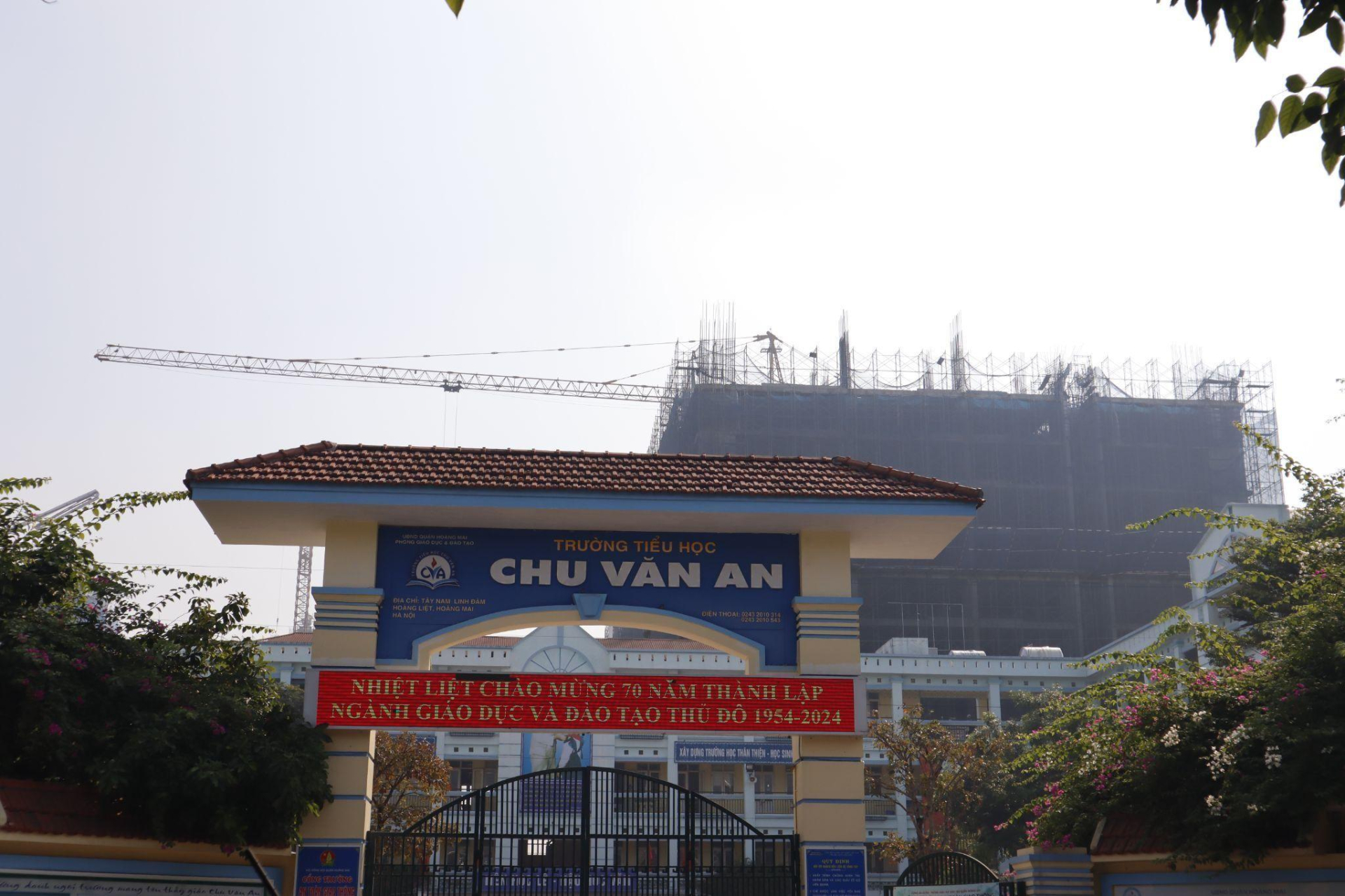 Dự án cũng nằm sát cạnh Trường Tiểu học Chu Văn An.