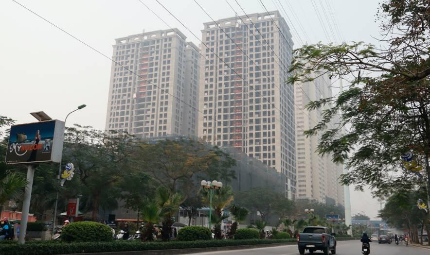 The Charm An Hưng được xây dựng trên diện tích 16.000 m2 tại ngã tư đường Nguyễn Thanh Bình - Tố Hữu, Khu đô thị La Khê, Hà Đông, Hà Nội. Vị trí này cách hồ Hoàn Kiếm khoảng 14 km. The Charm An Hưng được xây dựng trên diện tích 16.000 m2 tại ngã tư đường Nguyễn Thanh Bình - Tố Hữu, Khu đô thị La Khê, Hà Đông, Hà Nội. Vị trí này cách hồ Hoàn Kiếm khoảng 14 km.