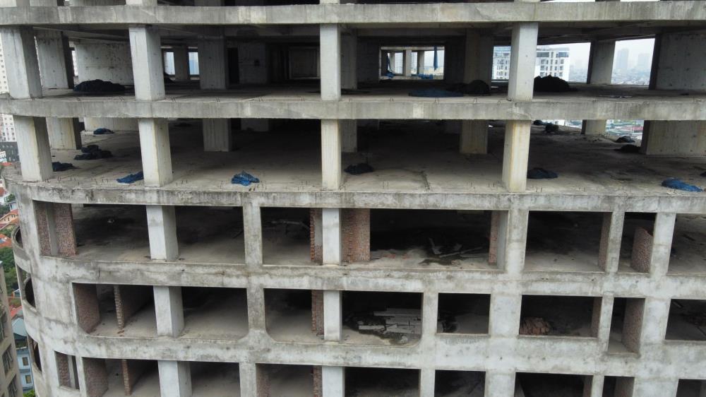 Năm 2009, chủ đầu tư đã tiến hành khoan cọc nhồi nhưng sau đó dự án bất ngờ dừng nhiều năm không rõ lý do. Ảnh chụp tháng 4/2024 Năm 2009, chủ đầu tư đã tiến hành khoan cọc nhồi nhưng sau đó dự án bất ngờ dừng nhiều năm không rõ lý do. Ảnh chụp tháng 4/2024
