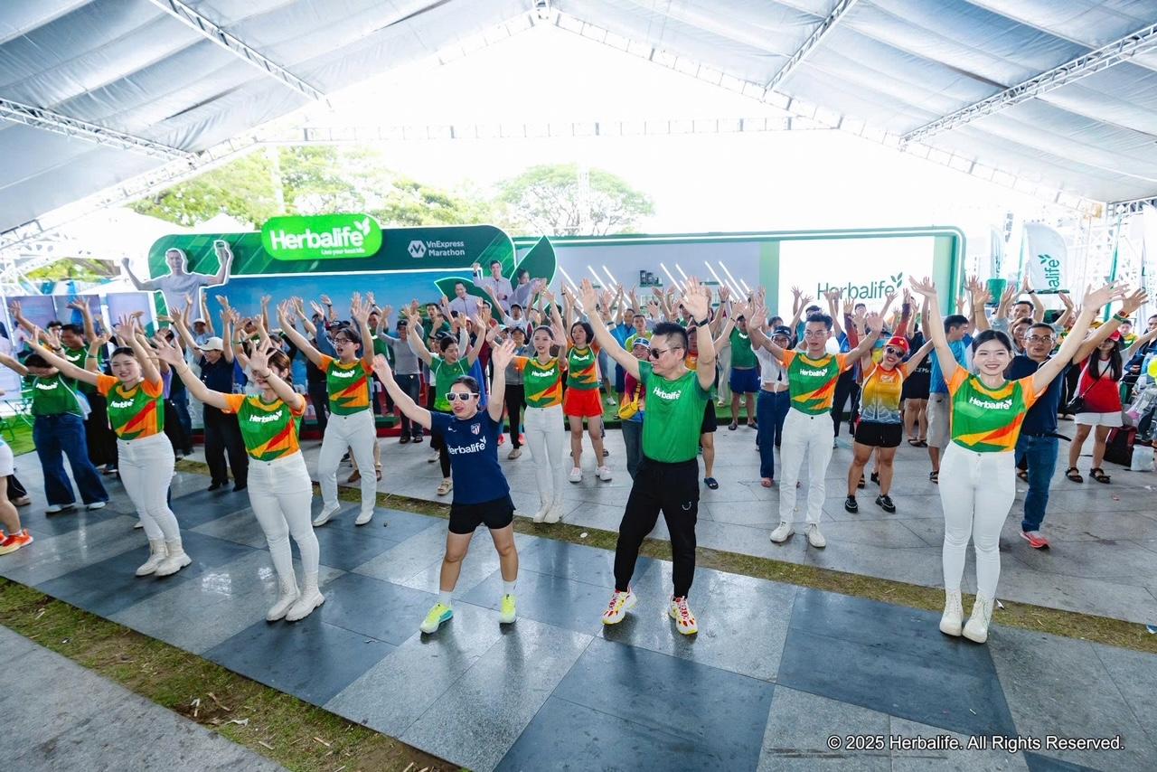 Giải chạy VnEpxress Marathon Quy Nhơn thu hút hơn 12.000 người tham gia - ảnh 4 Giải chạy VnEpxress Marathon Quy Nhơn thu hút hơn 12.000 người tham gia - ảnh 4