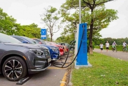 Áp dụng tín chỉ xe điện và hiệu suất năng lượng để giải quyết ô nhiễm không khí ở Việt Nam