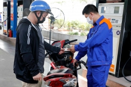 Giá xăng dầu giảm mạnh, dầu diesel hạ hơn 1.000 đồng/lít từ chiều 27/11