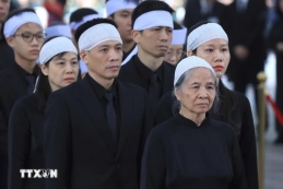 Hình ảnh gia đình Tổng Bí thư Nguyễn Phú Trọng tại Lễ viếng