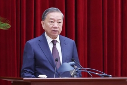 Tổng Bí thư: Xác định cho được mục tiêu tổng quát và các đột phá chiến lược trong nhiệm kỳ tới