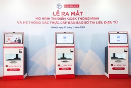 Agribank đồng hành cùng TP Hà Nội trong chuyển đổi số, tài trợ Kiosk thông minh - bước tiến mới trong cải cách hành chính