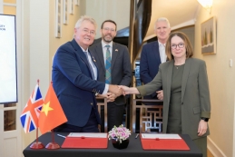 Trường Đại học Anh Quốc Việt Nam trở thành đối tác quốc tế đầu tiên của Đại học London tại Việt Nam