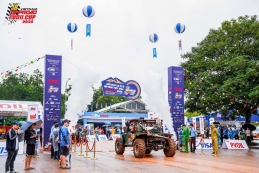 Khai mạc Giải Đua xe ôtô địa hình Việt Nam PVOIL VOC 2025