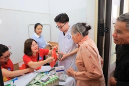 Hơn 100 y bác sĩ và tình nguyện viên tham gia Chương trình CAREME tại Ninh Bình