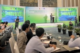 Giải pháp xanh giảm phát thải trong ngành ô tô hướng tới trung hòa carbon