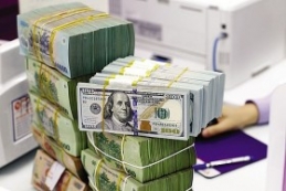 Giá USD tăng cao có làm tăng áp lực bán cổ phiếu lên khối ngoại?