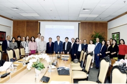 Hướng tới nền công nghiệp quốc gia bền vững: Từ lý luận đến kinh nghiệm quốc tế