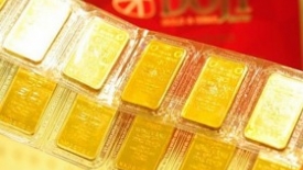 Giá vàng tăng vọt, tiến sát mốc 72 triệu đồng/lượng