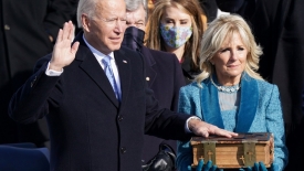 Joe Biden tuyên thệ nhậm chức, chính thức trở thành Tổng thống Mỹ thứ 46