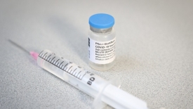 Chuẩn bị tiêm vắc-xin phòng Covid-19 cho trẻ từ 12-17 tuổi