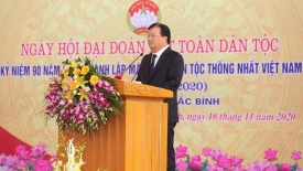 Phó Thủ tướng Trịnh Đình Dũng dự Ngày hội đại đoàn kết toàn dân tộc tại Vĩnh Phúc