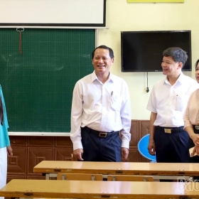 Lãnh đạo Sở Giáo dục và Đào tạo Phú Thọ làm việc với phường Việt Trì trước thềm năm học mới