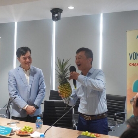 Từ cây dứa đến cuộc sống mới: Hành trình bền vững của nông dân cùng VietED Group