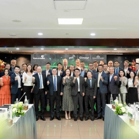 Vietcombank hợp tác cùng Salesforce thúc đẩy đổi mới sáng tạo ứng dụng trí tuệ nhân tạo