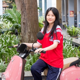 Xe điện giá tốt hơn hẳn xe xăng, sạc miễn phí: VinFast đang tạo ra xu hướng mới trên thị trường xe máy Việt 