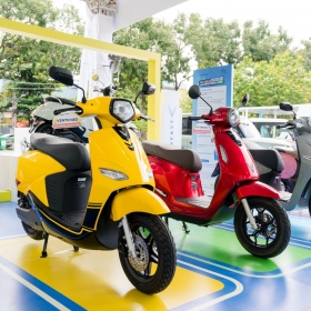 Người dùng xe máy điện hài lòng với các chính sách hậu mãi độc quyền chỉ có ở VinFast