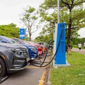 Áp dụng tín chỉ xe điện và hiệu suất năng lượng để giải quyết ô nhiễm không khí ở Việt Nam