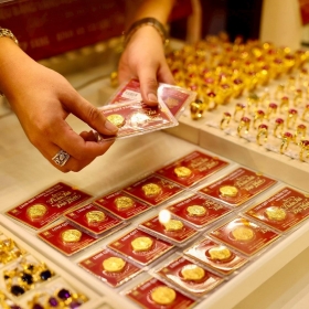 Giá vàng miếng tiến sát mốc 150 triệu đồng, tăng hơn 1,2 triệu chỉ sau một tuần