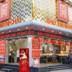 Giá vàng trong nước đồng loạt giảm mạnh chiều 17/11, vàng nhẫn và vàng miếng cùng hạ nhiệt