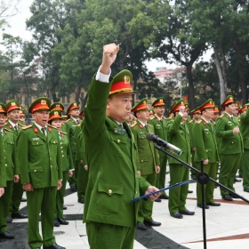 Thề đấu tranh không khoan nhượng với tội phạm ma tuý