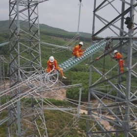 Huy động nguồn lực thi công đường dây 500 kV mạch 3