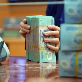 Hàng loạt ngân hàng tăng lãi suất tiết kiệm