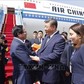 Thủ tướng Phạm Minh Chính ra sân bay tiễn Tổng Bí thư, Chủ tịch nước Trung Quốc Tập Cận Bình
