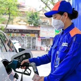 Giá xăng dầu đồng loạt giảm sau kỳ nghỉ lễ 30/4 - 1/5