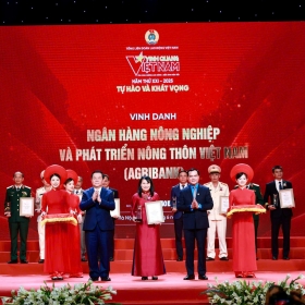 Agribank được vinh danh tại Chương Trình “Vinh Quang Việt Nam” 2025: Khẳng định vị thế trụ cột trong sự nghiệp phát triển “Tam nông”