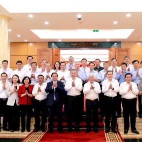 Bộ Chính trị cho ý kiến về công tác chuẩn bị Đại hội Đảng bộ Mặt trận Tổ quốc, các đoàn thể Trung ương