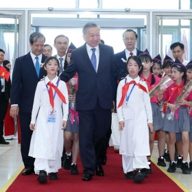 1,6 triệu giáo viên và 26 triệu học sinh, sinh viên khai giảng năm học mới