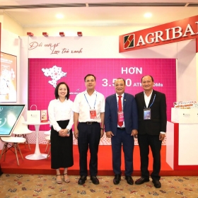 Agribank tiếp tục khẳng định vị thế tiên phong trong kỷ nguyên số tại Diễn đàn Ngân hàng Bán lẻ Việt Nam 2025