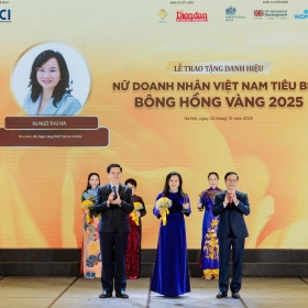 Tổng Giám đốc SHB Ngô Thu Hà được vinh danh “Nữ doanh nhân Việt Nam tiêu biểu - Bông hồng vàng” năm 2025