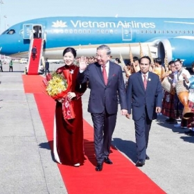 Tổng Bí thư Tô Lâm bắt đầu thăm cấp Nhà nước Cộng hòa Dân chủ Nhân dân Lào