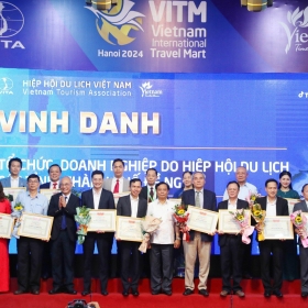 Vinh danh và trao giải thưởng cho 282 doanh nghiệp và cá nhân tiêu biểu của ngành du lịch