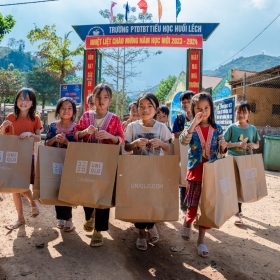 UNIQLO chuyển đổi chuỗi cung ứng theo hướng tăng trưởng bền vững