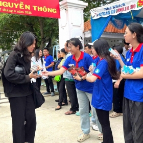 Tiếp sức mùa thi 2025: Ứng dụng công nghệ, lan tỏa tinh thần tình nguyện