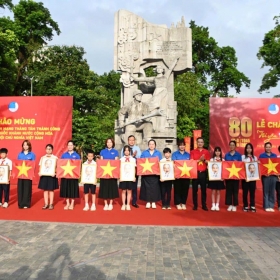 Thanh niên Việt Nam tự hào “Tôi yêu Tổ quốc tôi”