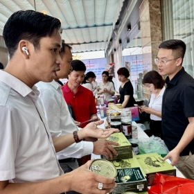 Ứng dụng công nghệ nhằm cải thiện năng lực cạnh tranh của hàng Việt