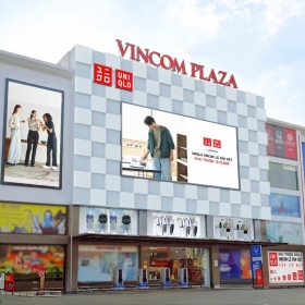 UNIQLO ưu đãi lớn mừng khai trương cửa hàng thứ 30 tại Vincom Plaza Lê Văn Việt