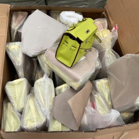 Hải quan phát hiện nhiều vụ vận chuyển quá cảnh hàng giả nhãn hiệu nổi tiếng từ Trung Quốc đi Campuchia