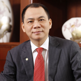 Ông Phạm Nhật Vượng chuyển từ Chủ tịch sang làm Tổng Giám đốc VinFast